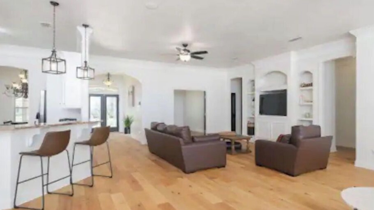 Photo of Livingroom in Jonesville