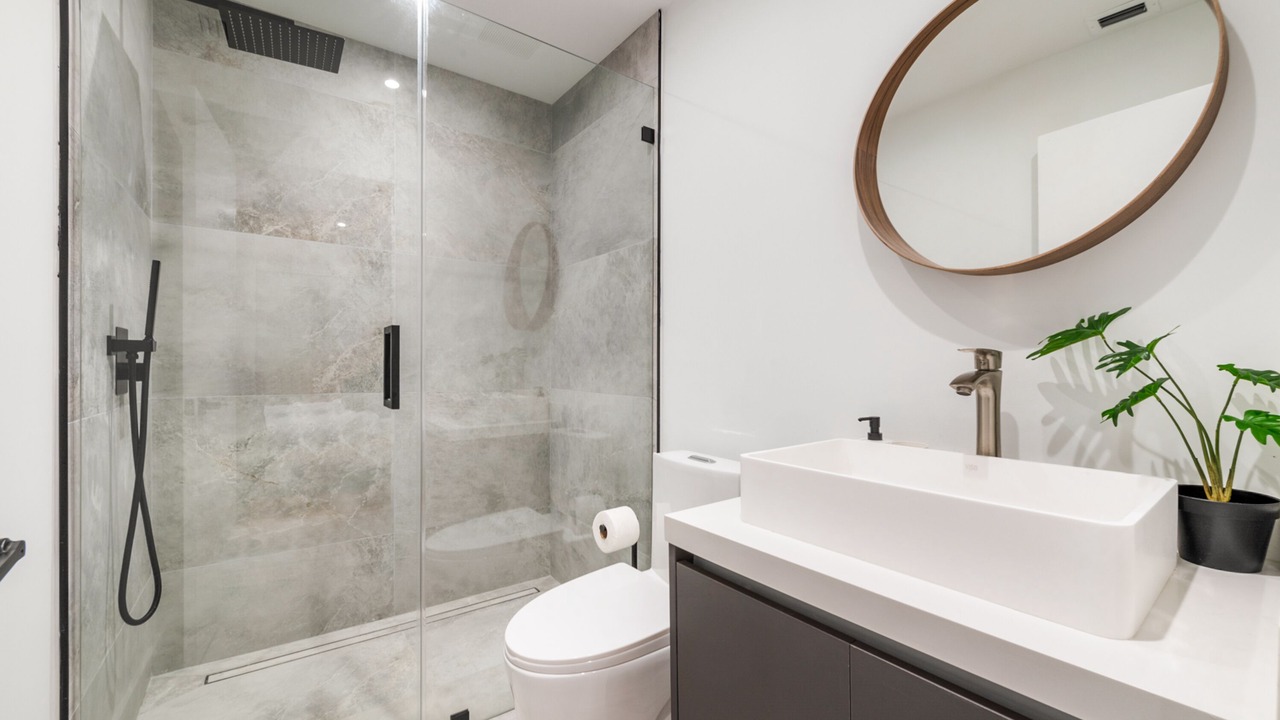 Photo of Bathroom in Kendall West