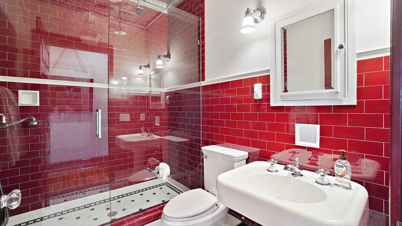 Photo of Bathroom in Crescent Lake