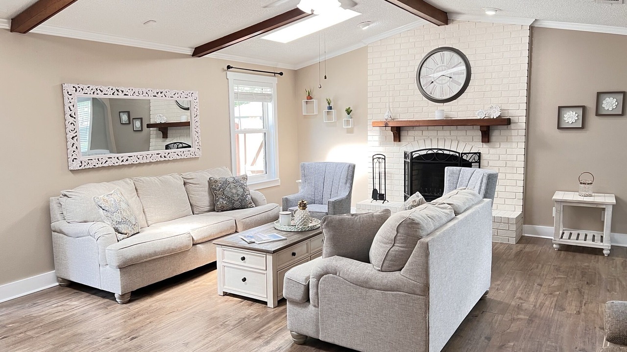 Photo of Livingroom in Northwest Pensacola