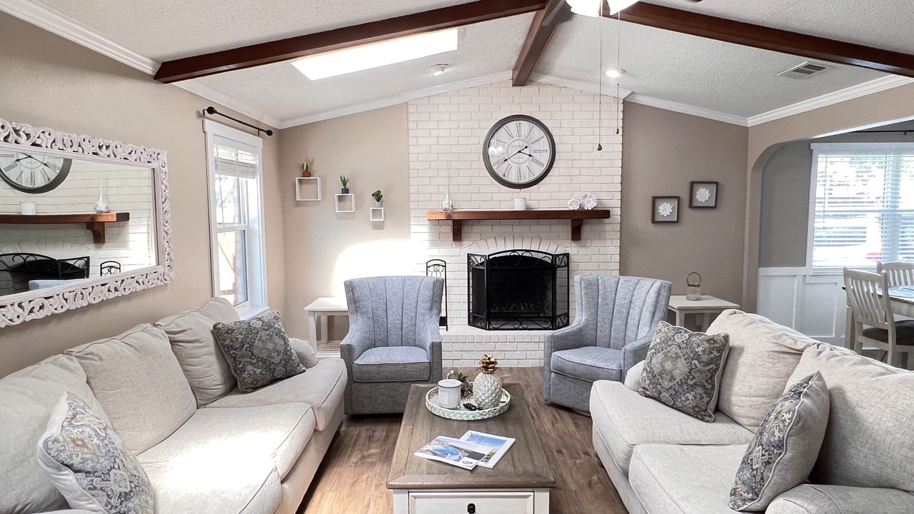 Photo of Livingroom in Northwest Pensacola