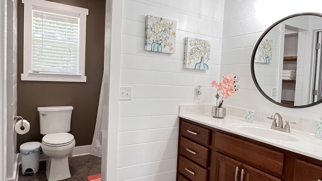 Photo of Bathroom in Northwest Pensacola