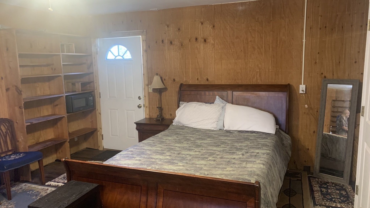 Photo of Bedroom in Tallahassee