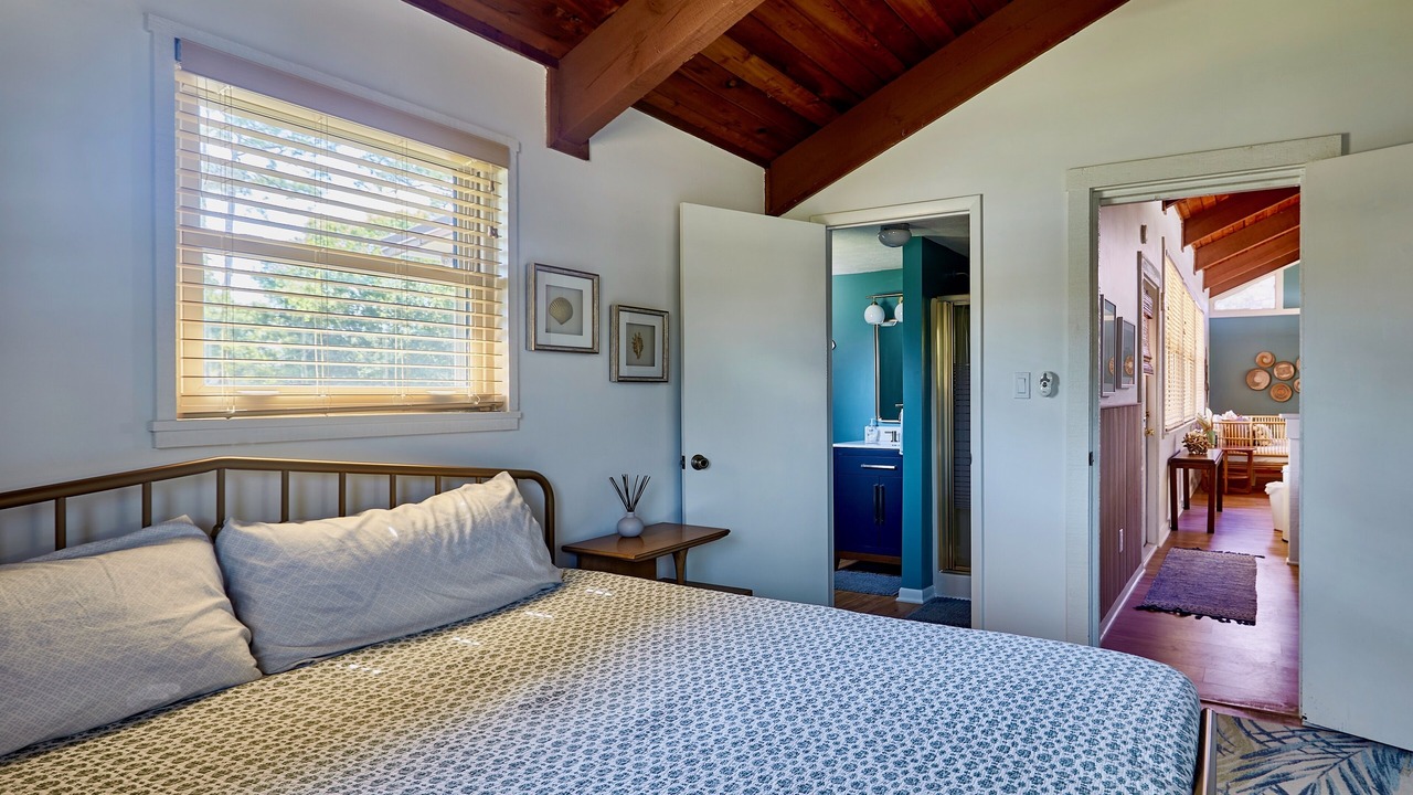 Photo of Bedroom in Indian River Estates
