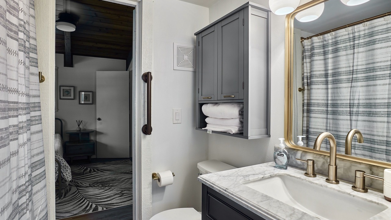 Photo of Bathroom in Indian River Estates