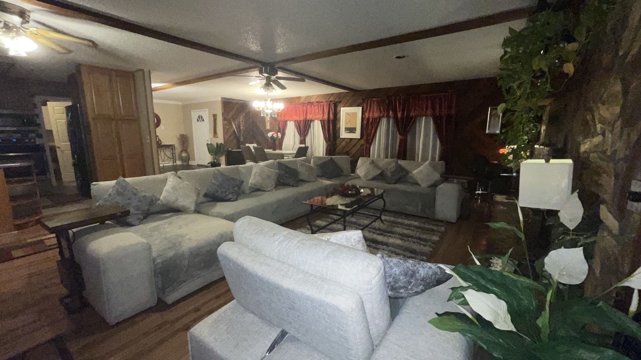 Photo of Livingroom in Marianna