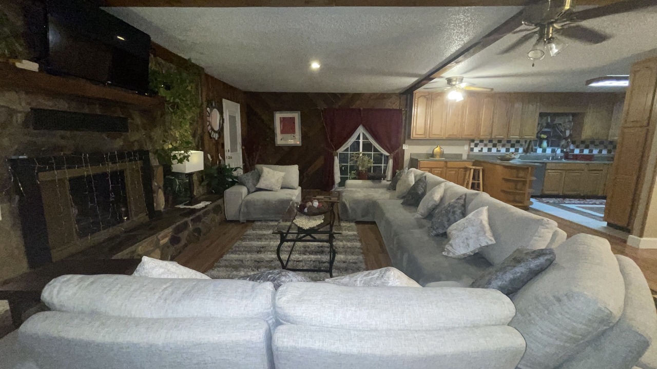 Photo of Livingroom in Marianna