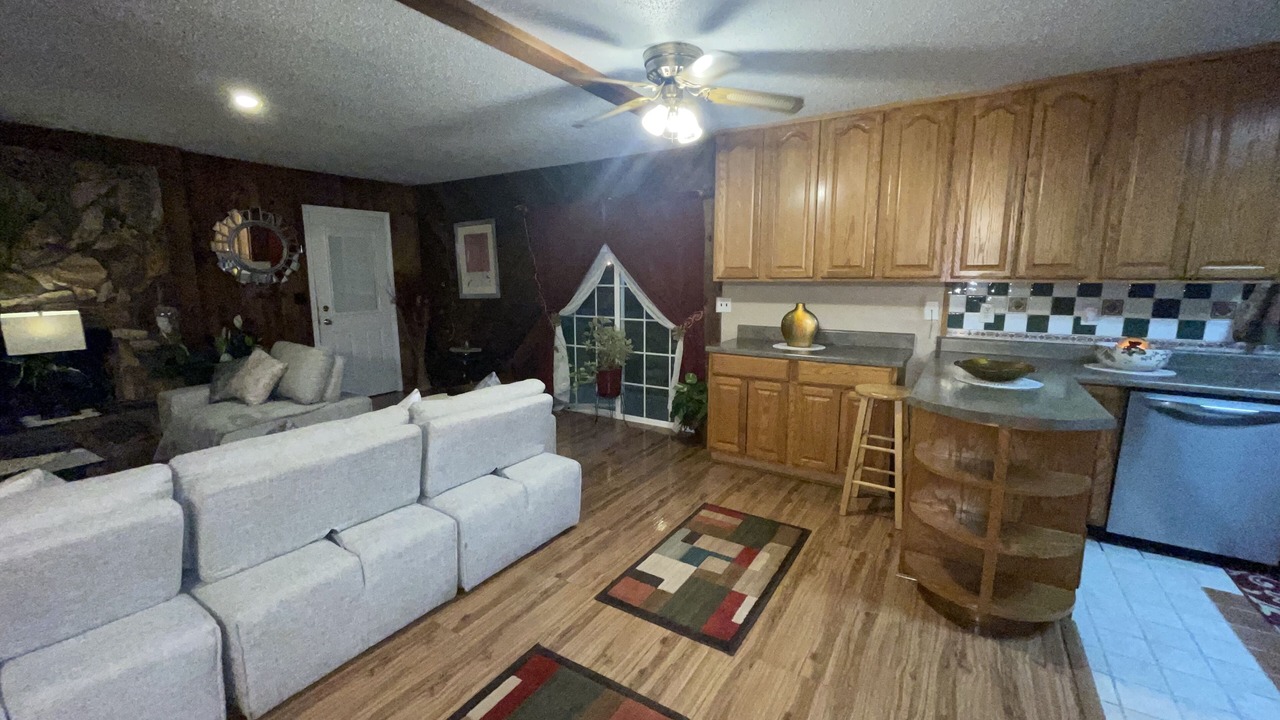Photo of Livingroom in Marianna