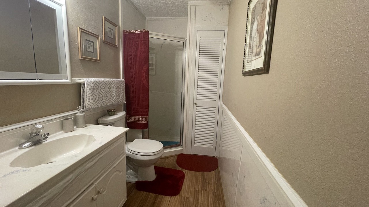 Photo of Bathroom in Marianna