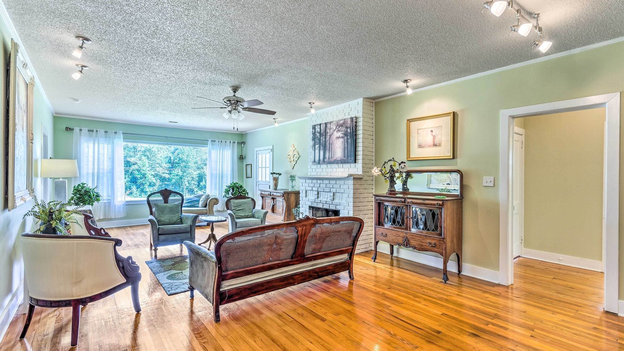 Photo of Livingroom in De Funiak Springs