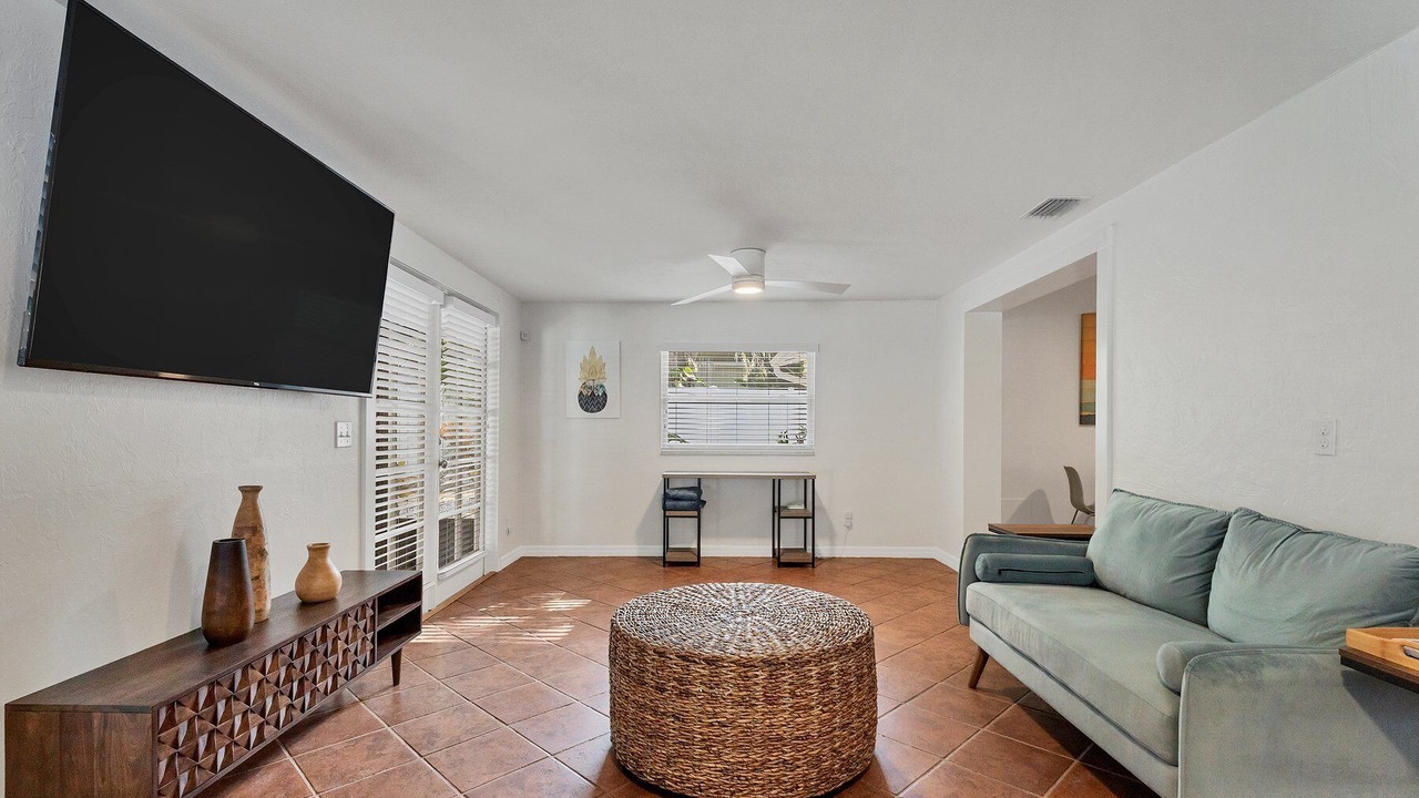 Photo of Livingroom in Arlington Park