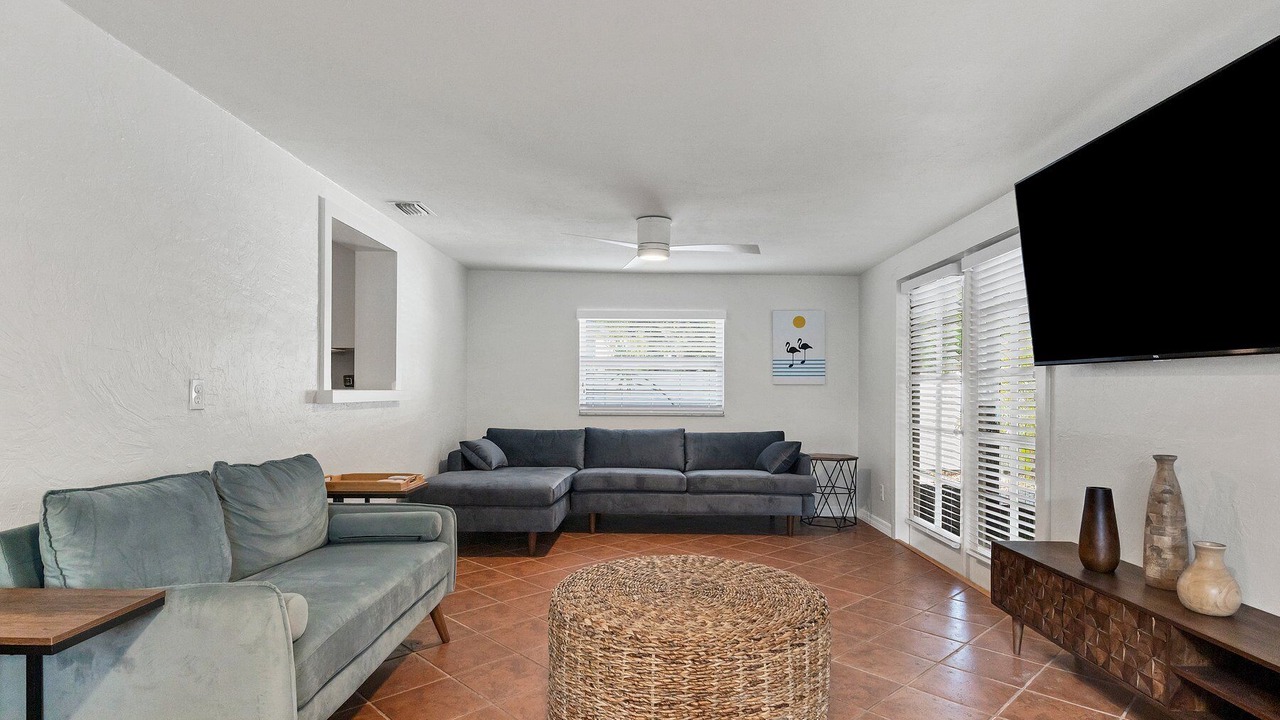 Photo of Livingroom in Arlington Park