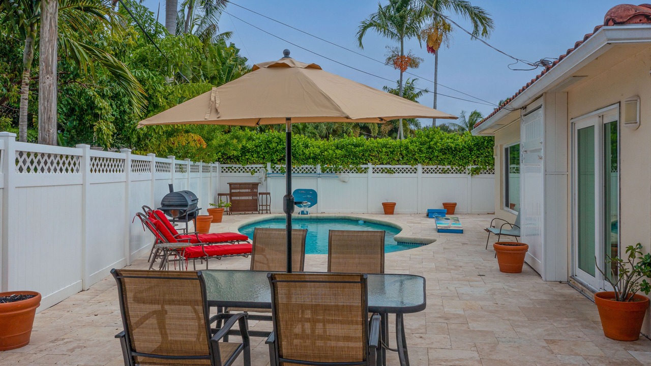 Photo of Outdoor in Poinsettia Heights