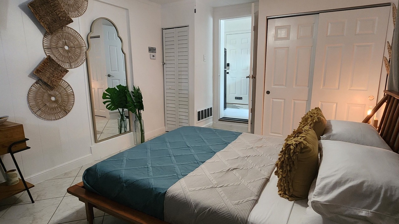 Photo of Bedroom in Bay Crest Park