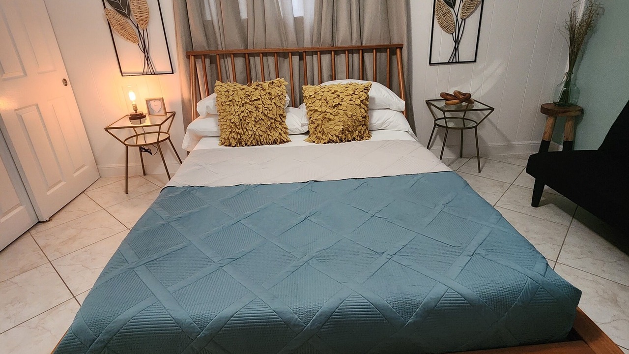 Photo of Bedroom in Bay Crest Park