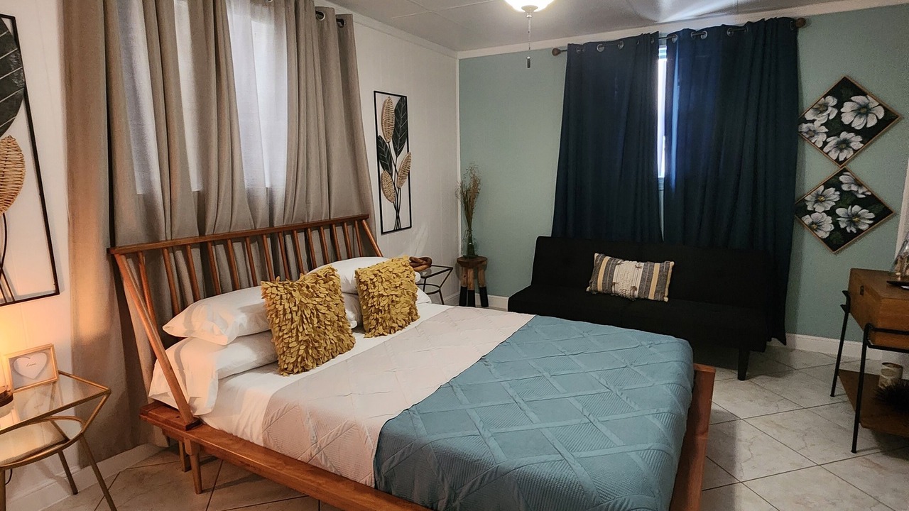 Photo of Bedroom in Bay Crest Park