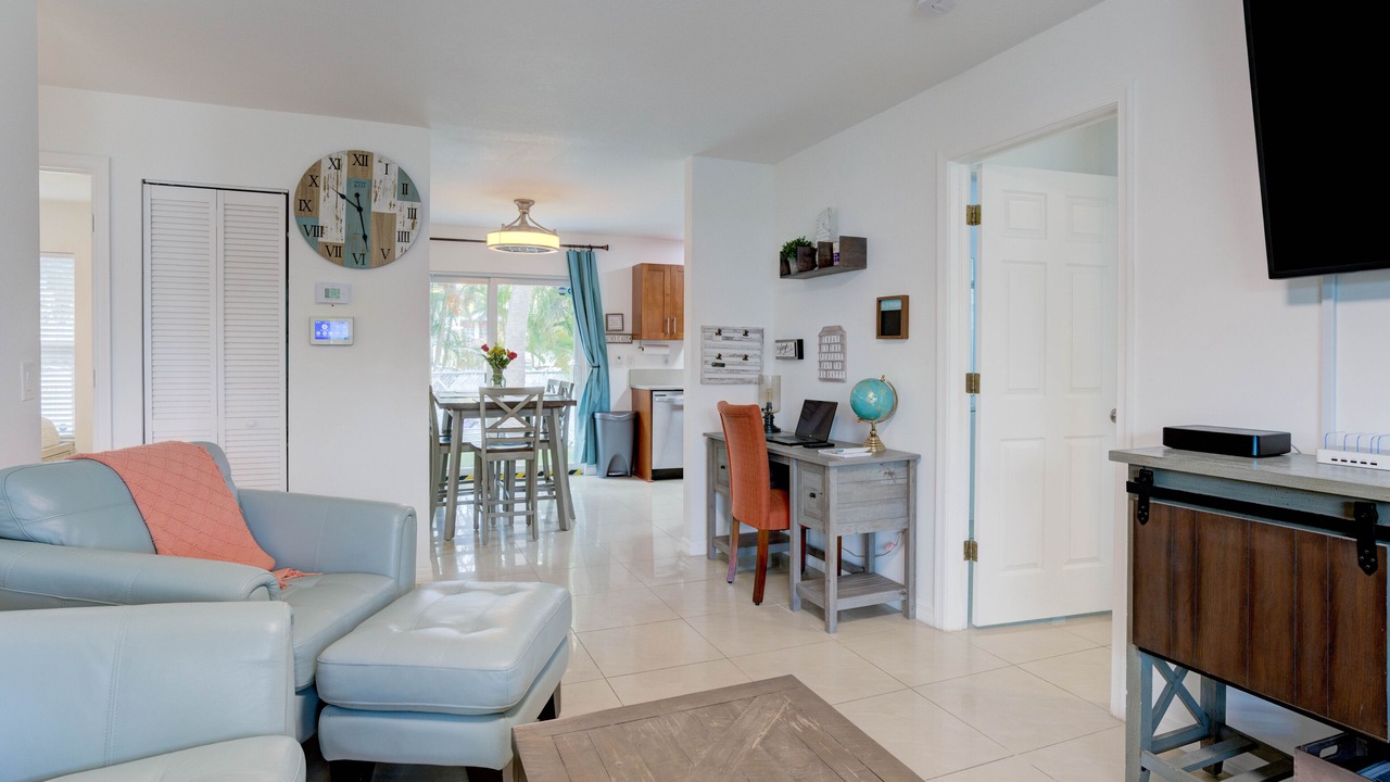 Photo of Livingroom in Riviera Beach