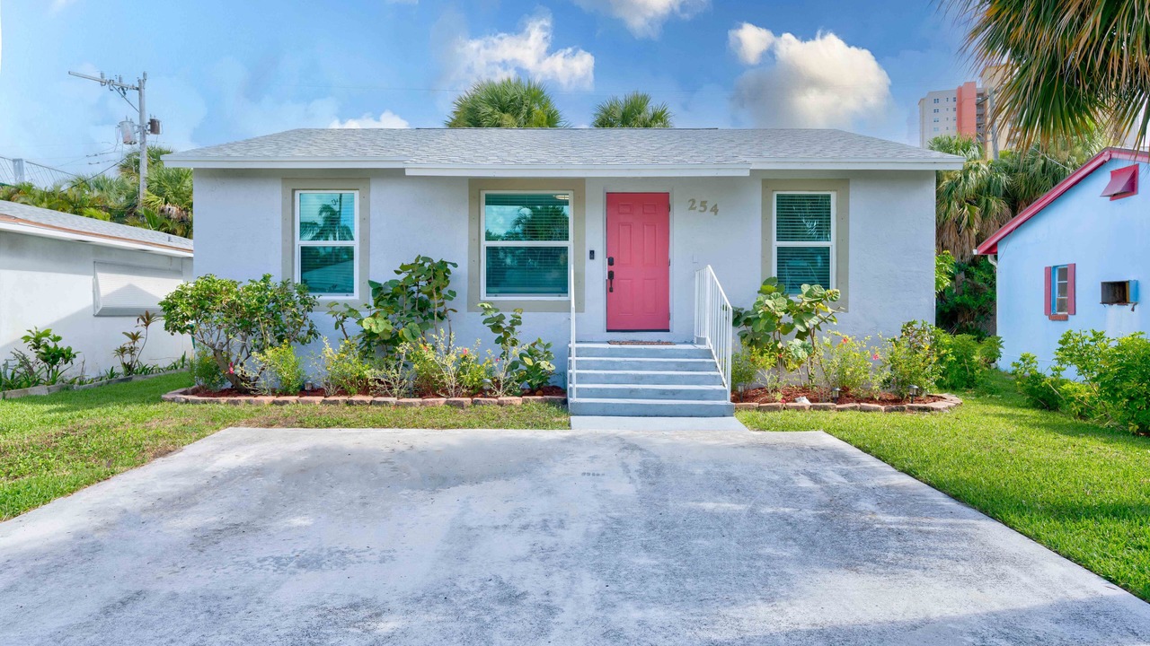 Photo of Outdoor in Riviera Beach