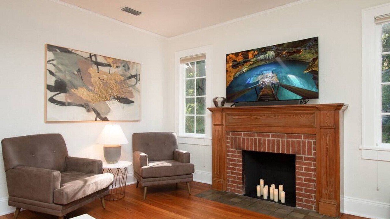 Photo of Livingroom in Gainesville