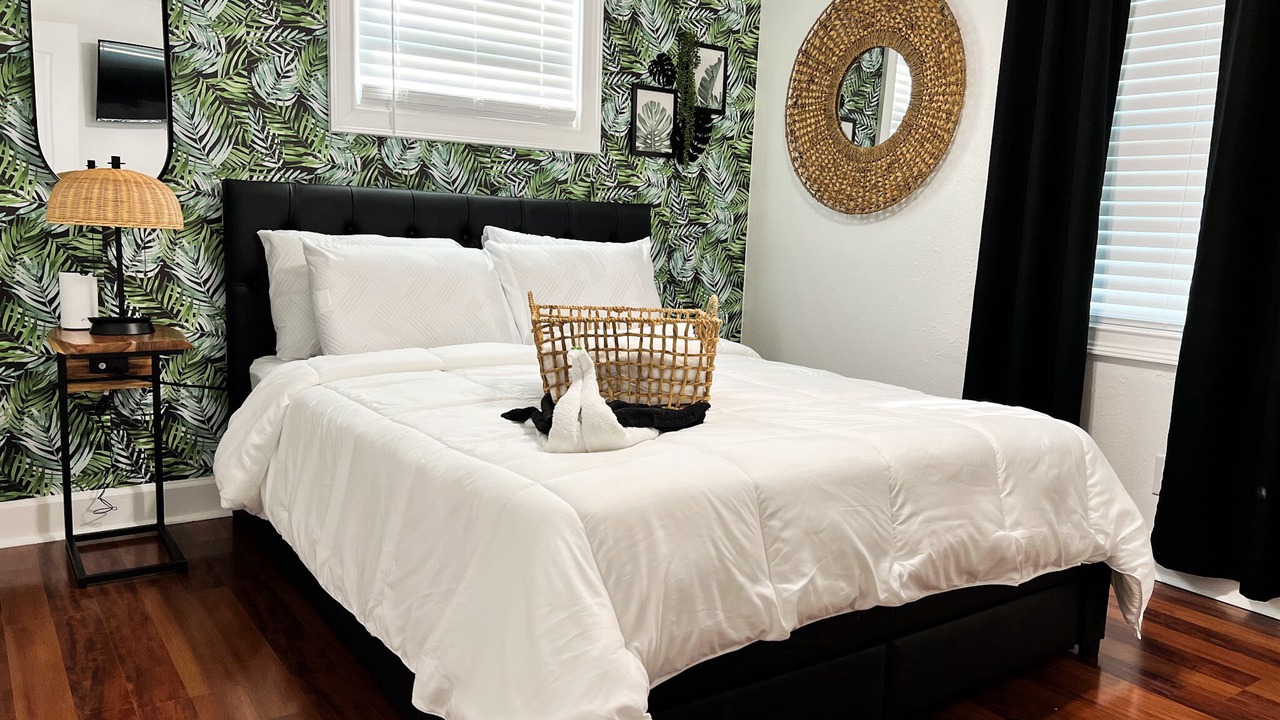 Photo of Bedroom in Pinecrest West Park