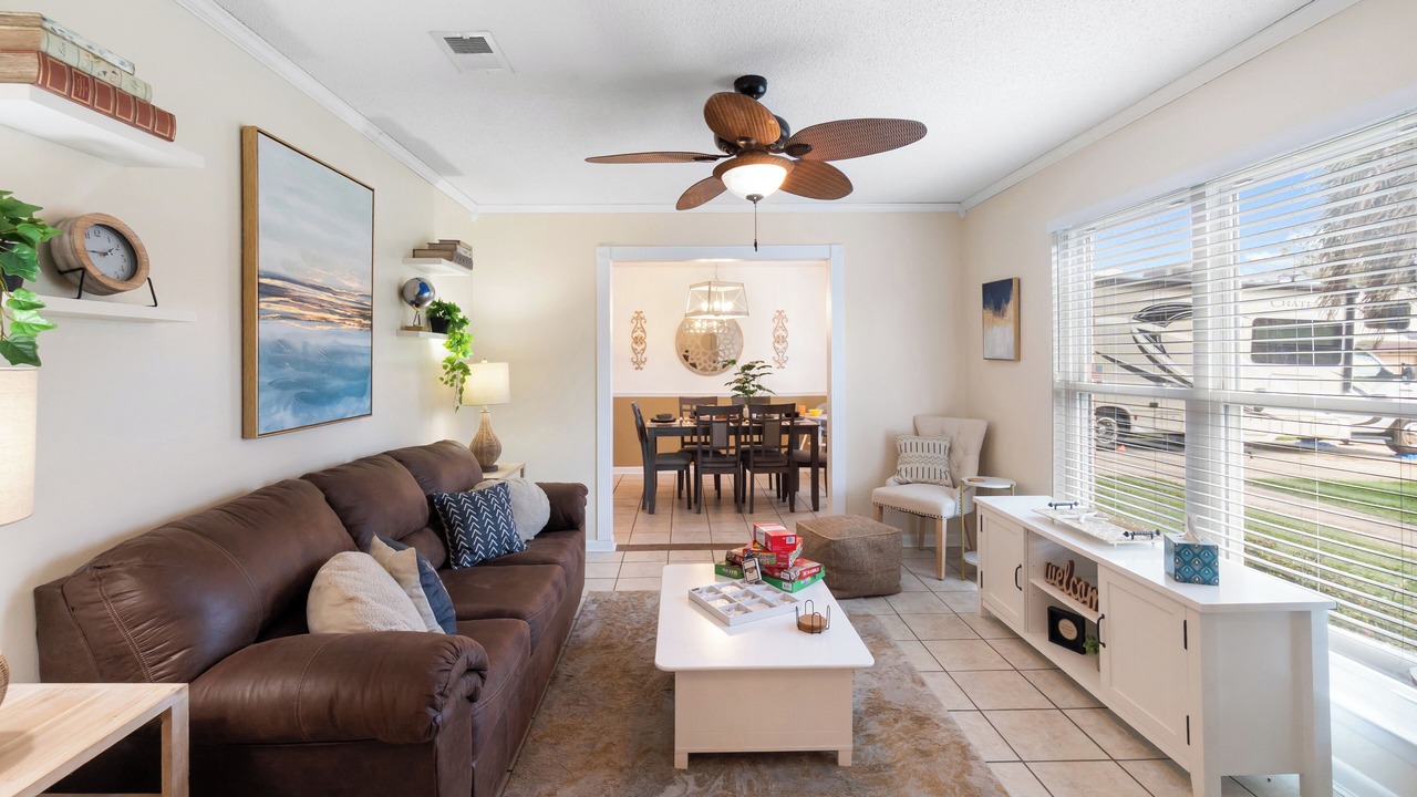 Photo of Livingroom in West Pensacola