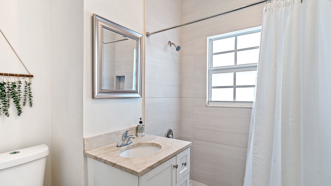 Photo of Bathroom in Parker Ridge