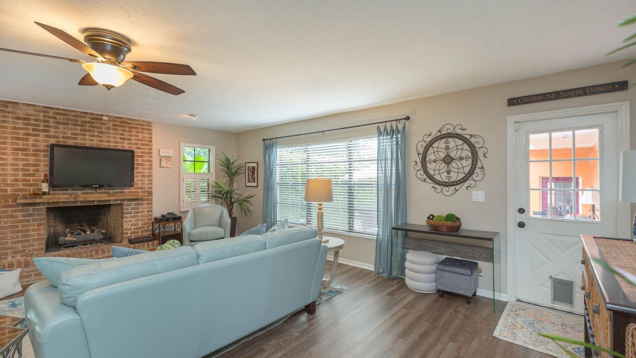 Photo of Livingroom in Hyde Park