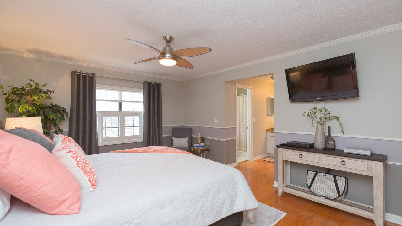 Photo of Bedroom in Hyde Park
