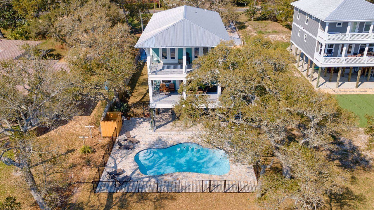 Photo of Outdoor in Gulf Breeze