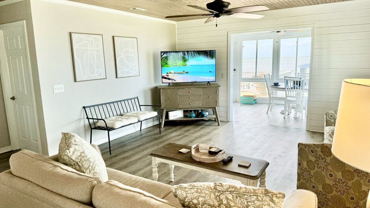Photo of Livingroom in Alabama Gulf Coast