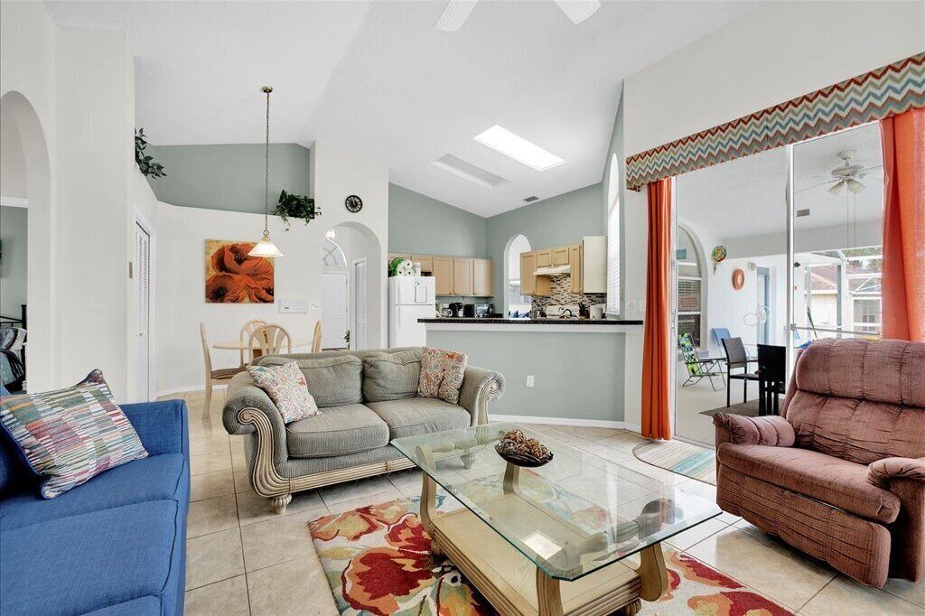 Photo of Livingroom in Sunridge Woods