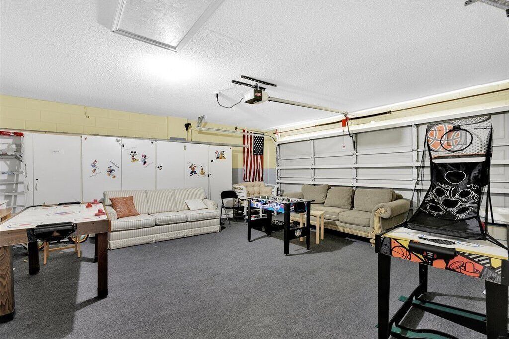 Photo of Livingroom in Sunridge Woods