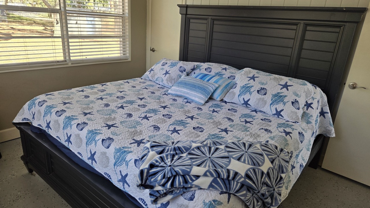 Photo of Bedroom in Panacea