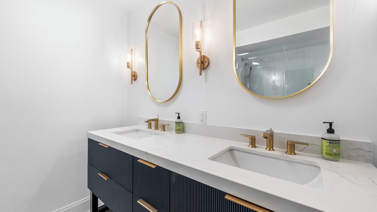 Photo of Bathroom in Hunt Club