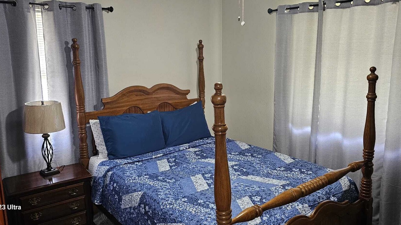 Photo of Bedroom in Cedar Hills