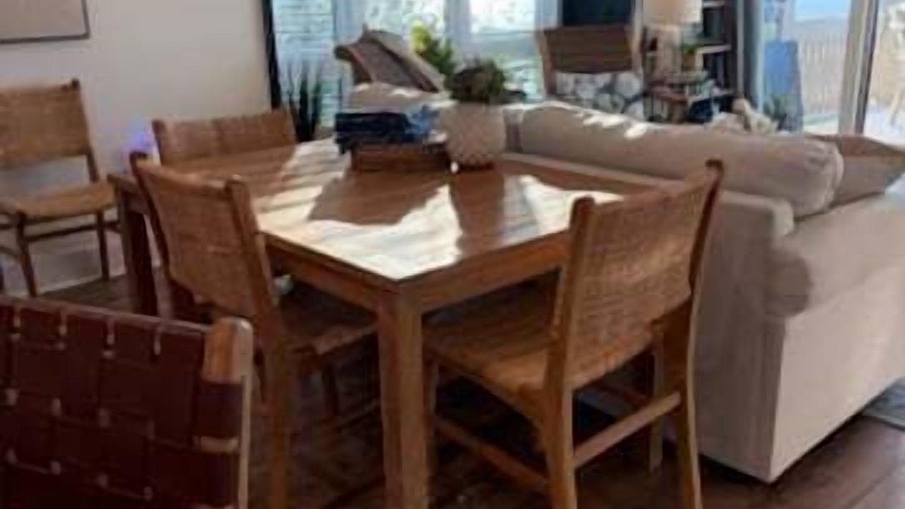 Photo of Livingroom in Seabrook Island