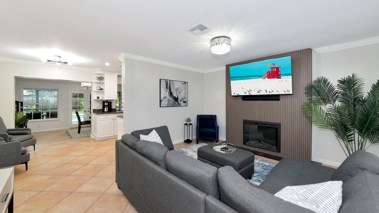 Photo of Livingroom in Sarasota Springs