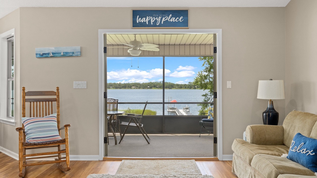 Photo of Livingroom in Clarksville
