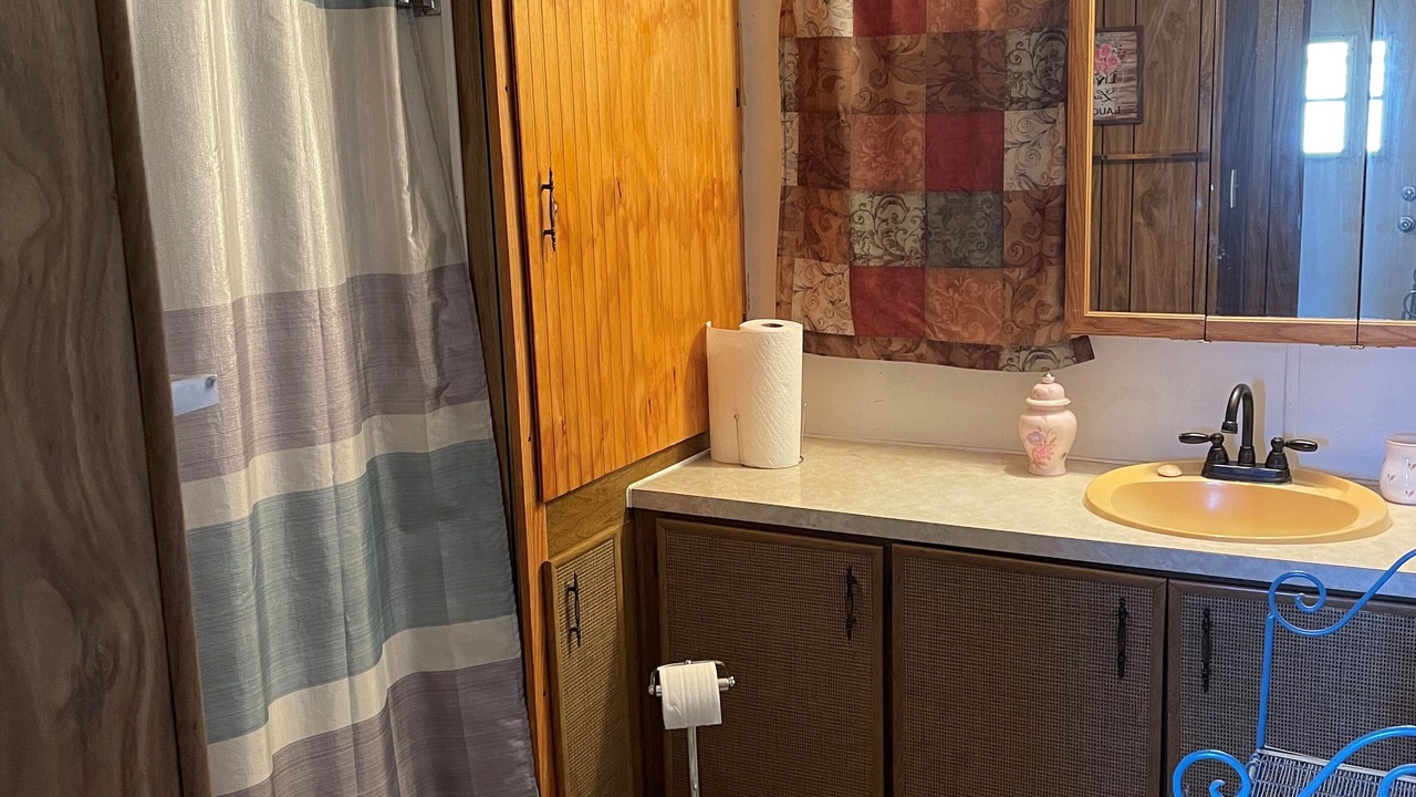 Photo of Bathroom in Lakeport