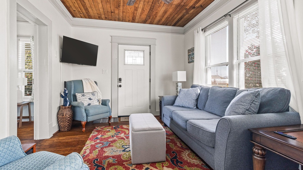 Photo of Livingroom in Sanders Beach