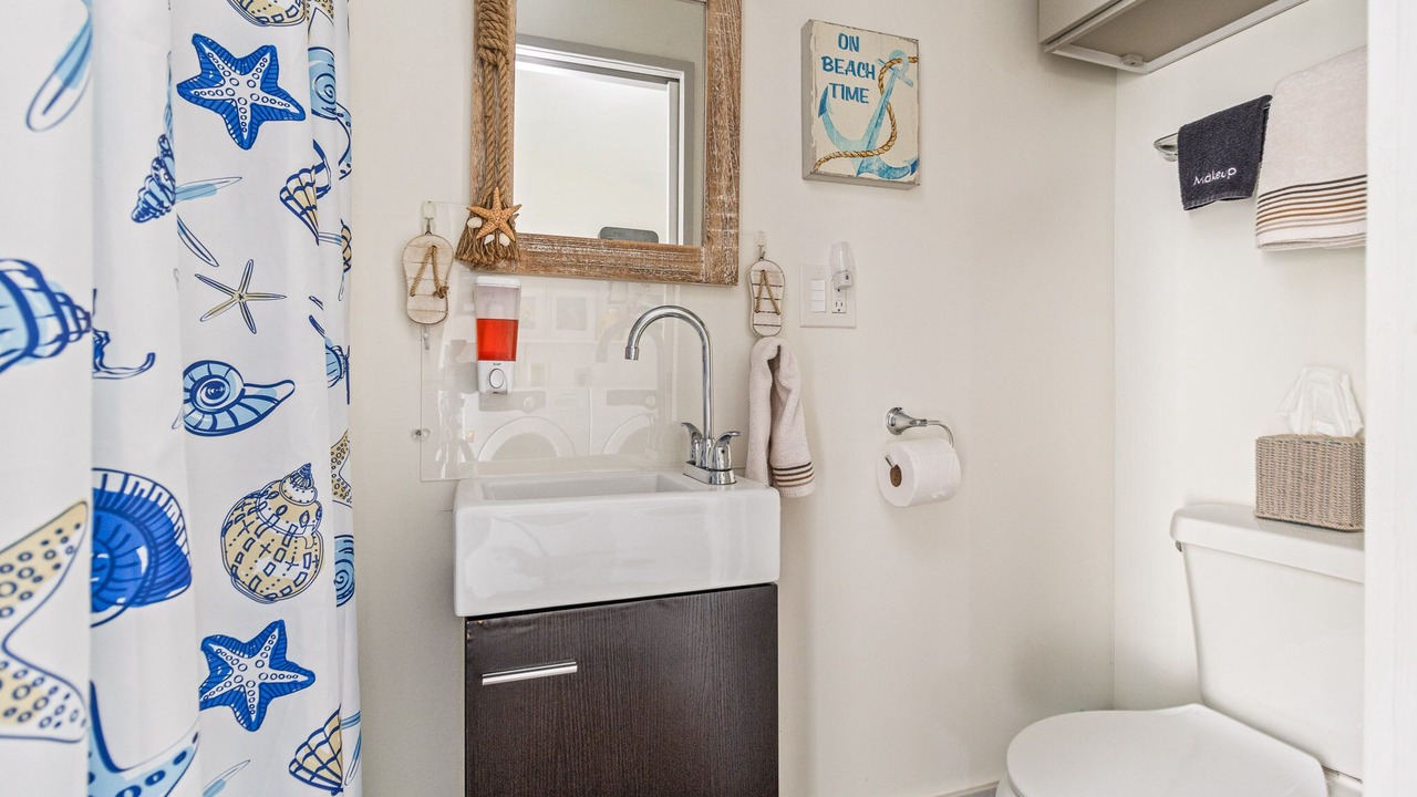 Photo of Bathroom in Sanders Beach