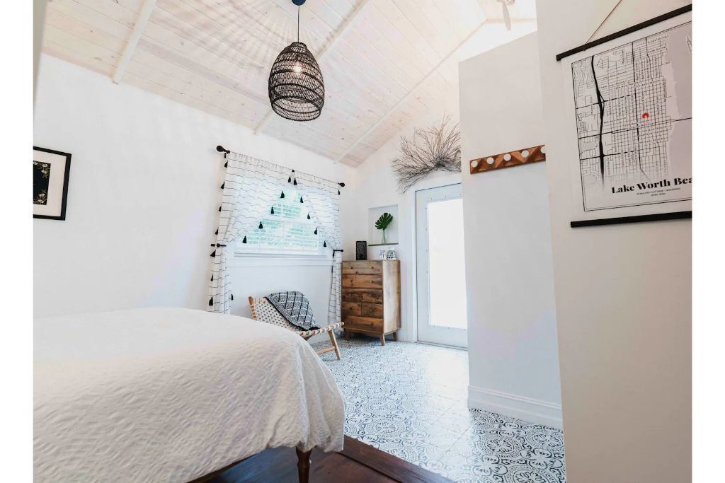 Photo of Bedroom in Mango Groves