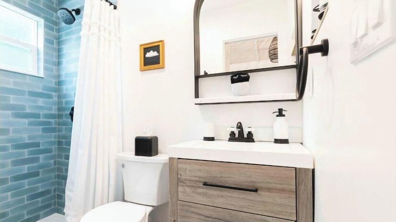 Photo of Bathroom in Mango Groves