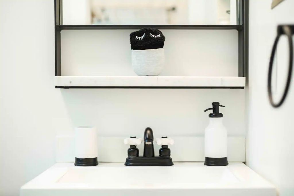 Photo of Bathroom in Mango Groves