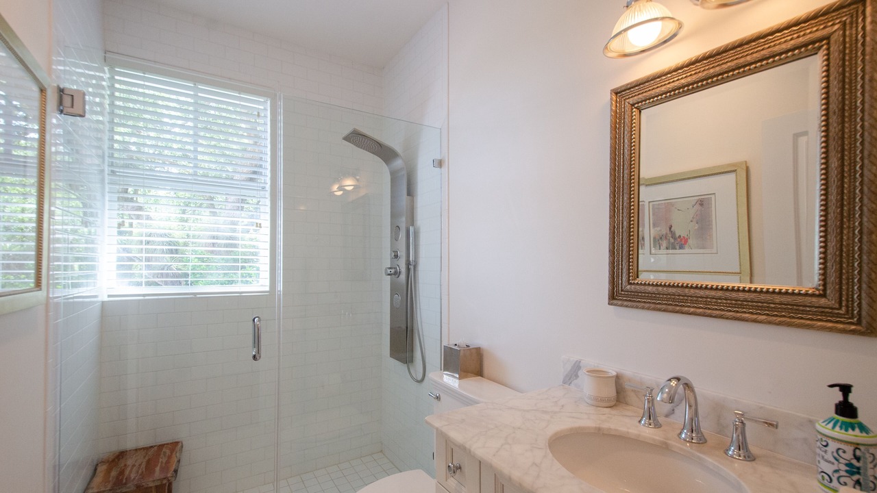 Photo of Bathroom in Southwest Coconut Grove