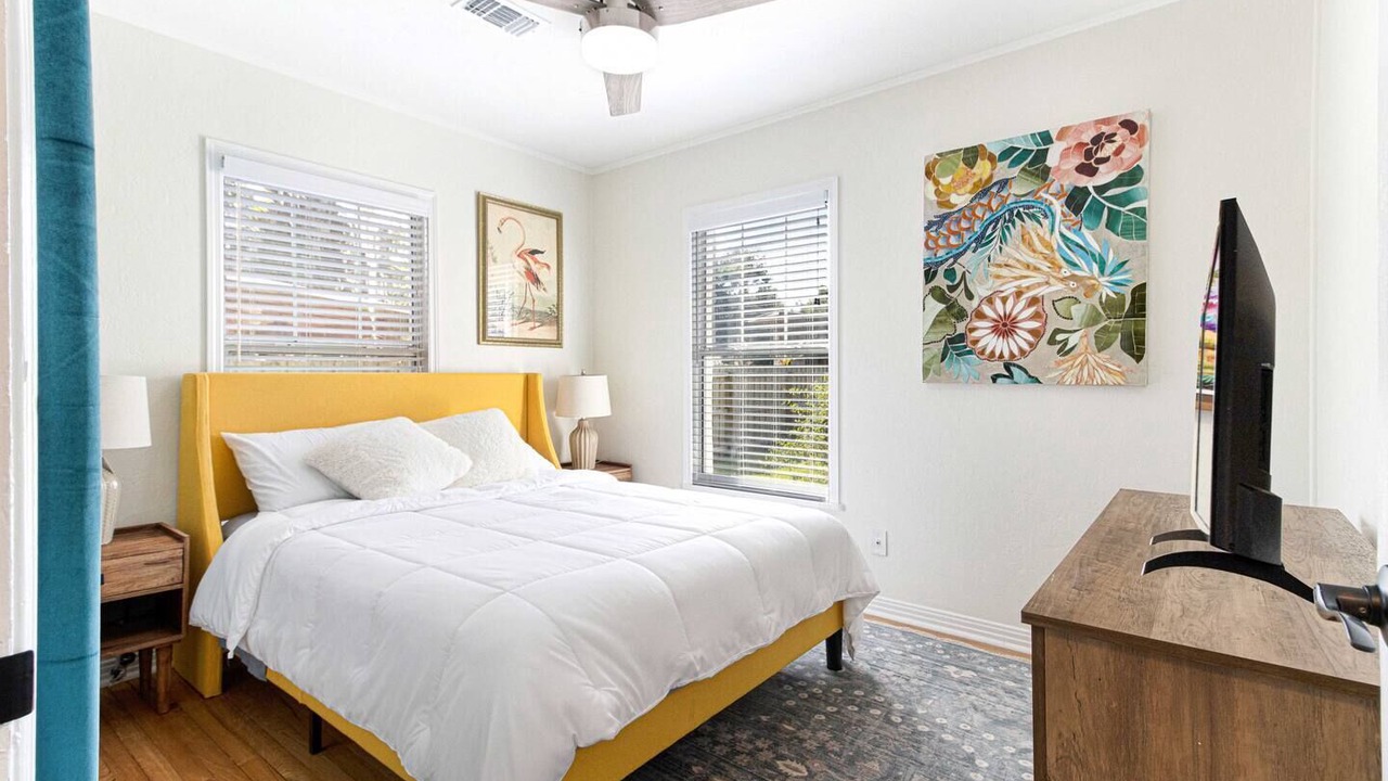 Photo of Bedroom in Historic District
