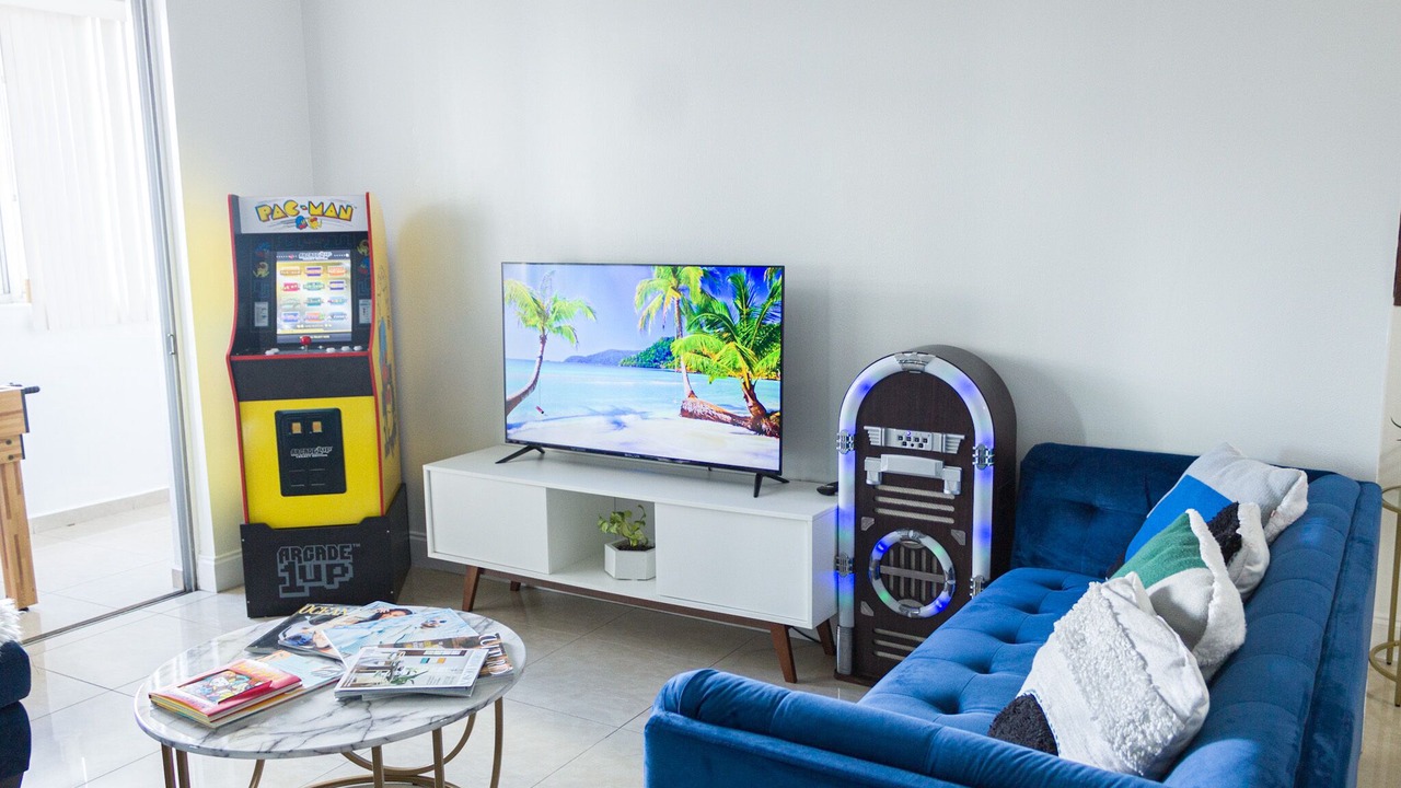 Photo of Livingroom in Ludlam