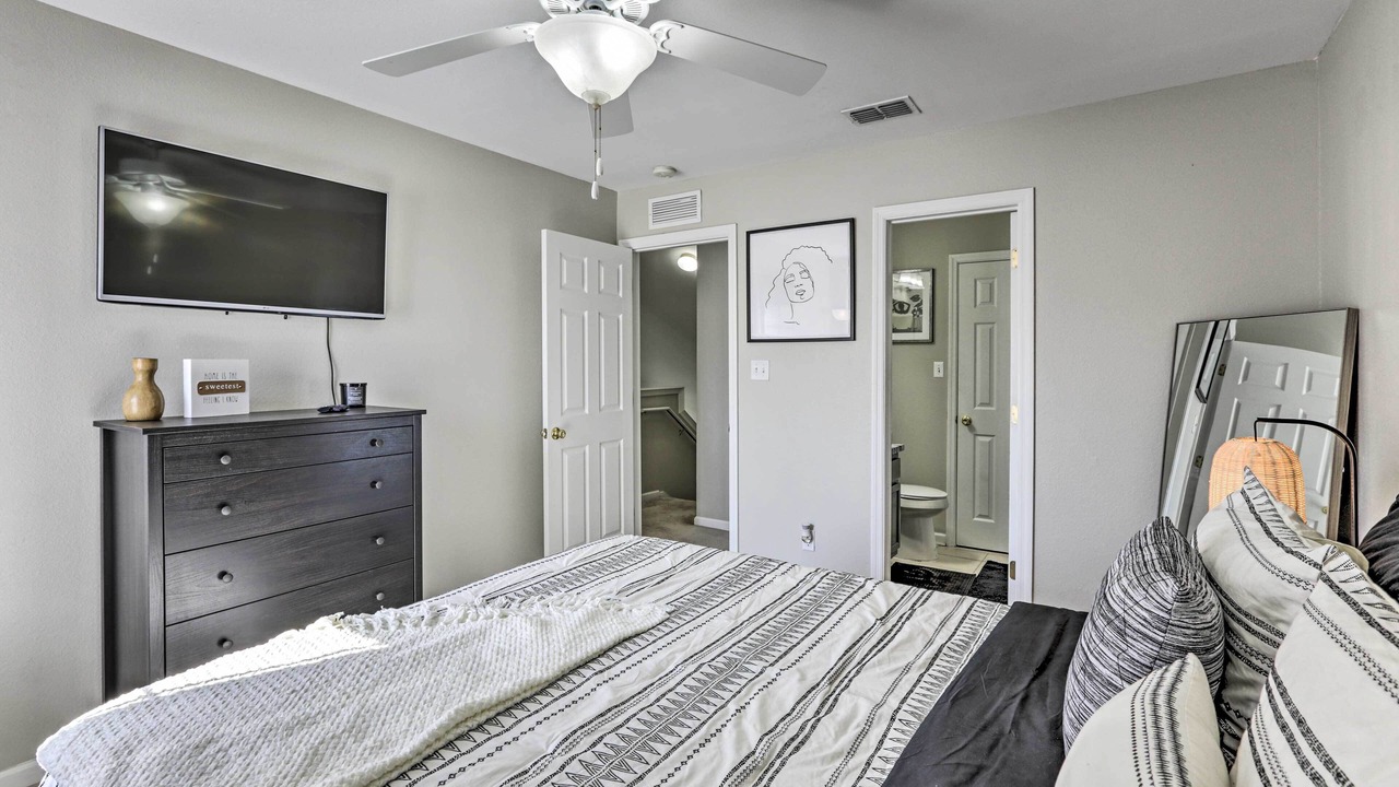 Photo of Bedroom in Tallahassee