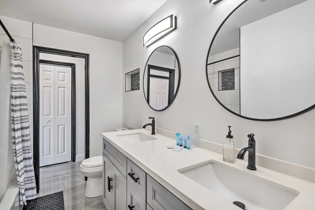Photo of Bathroom in Miami Gardens