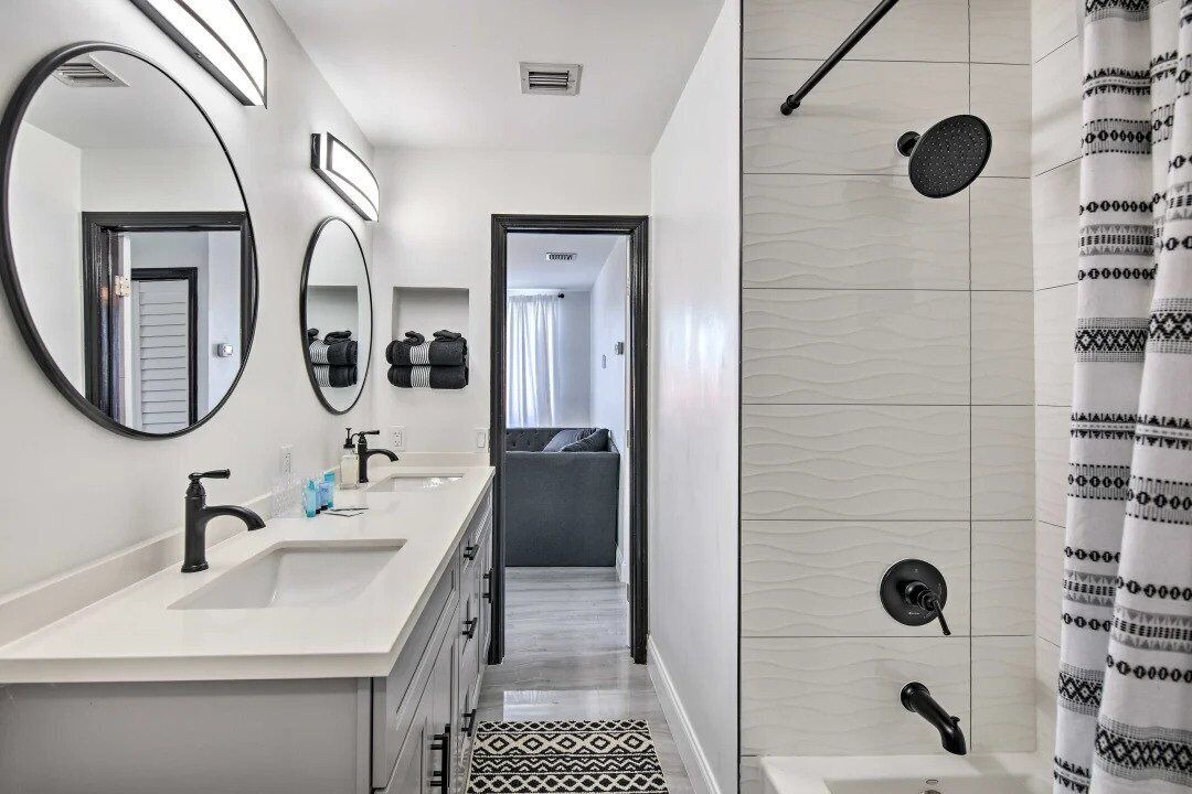 Photo of Bathroom in Miami Gardens
